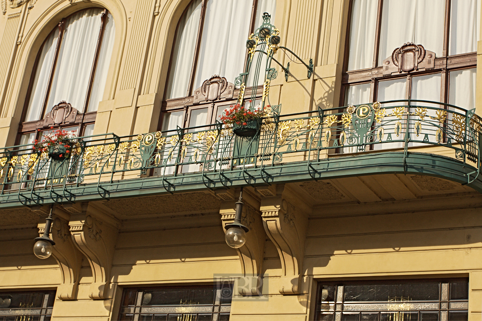 altstadt_23_obecni_dum_balkon