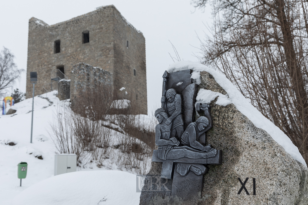 Burgruine Lobenstein im winter