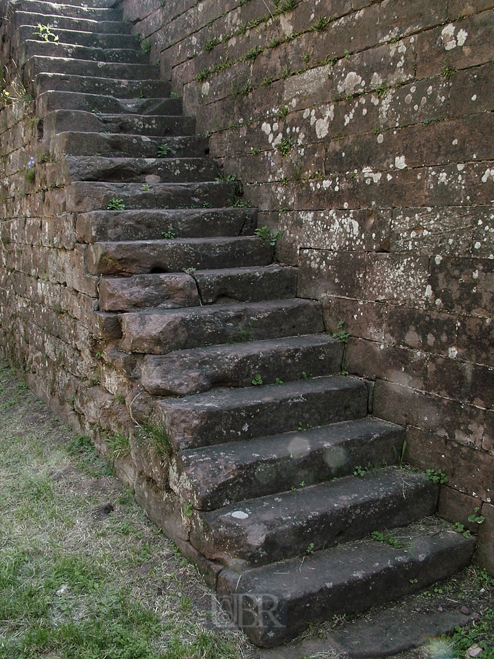 Alte Steintreppen - mit 'Gebrauchsspuren'