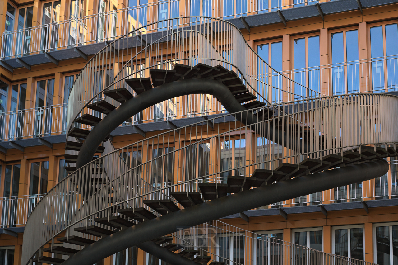 Kunst mit Treppe - München