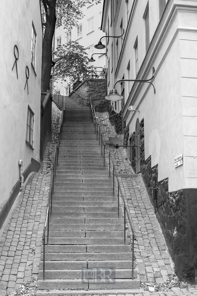 Verbindungstreppe zwischen Straßen in Stockholm