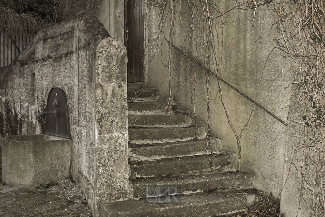 Noch mehr altehrwürdige Treppen