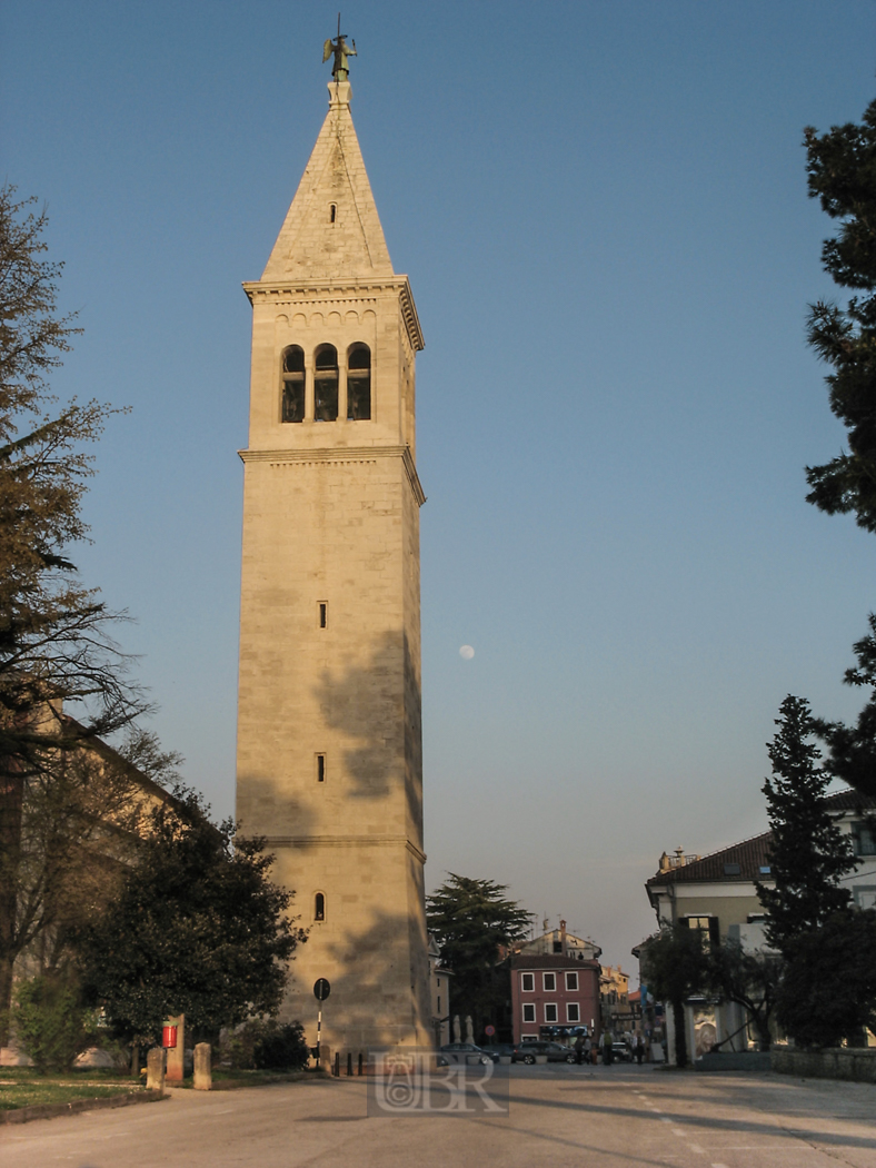 novigrad_kirche_abendlicht