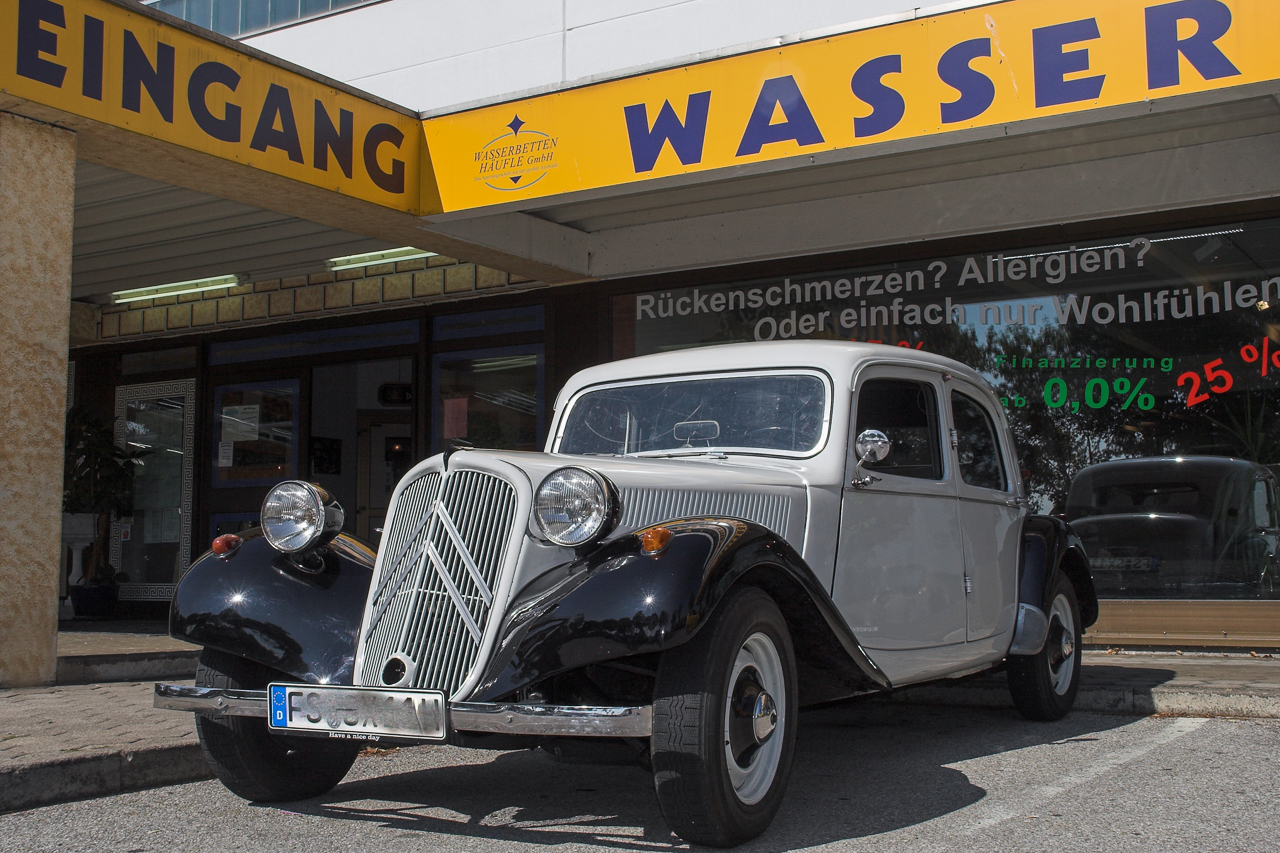 citroen_eingang_wasser