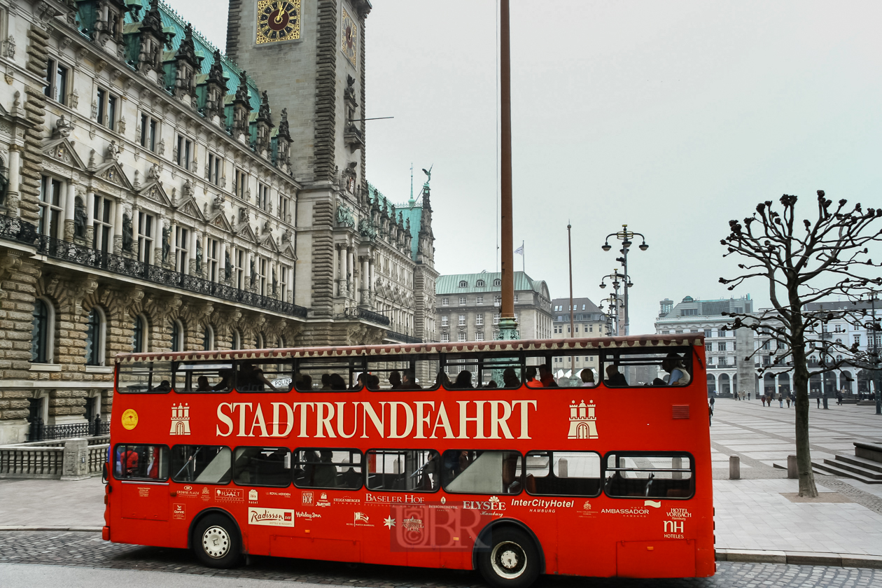 rathaus_03_mit_bus