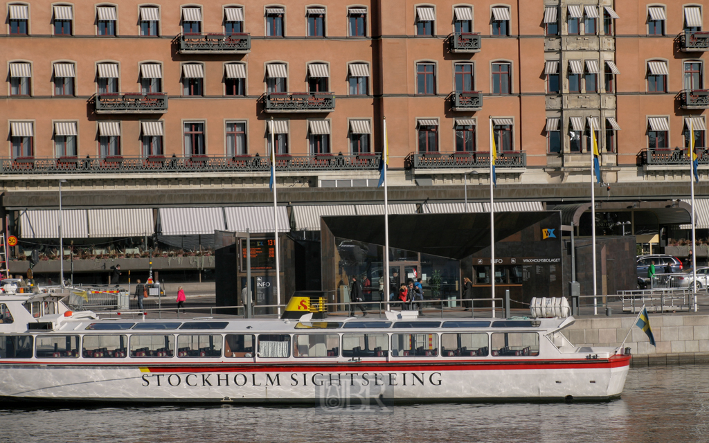 Viel Wasser und viele Schiffe in Stockholm