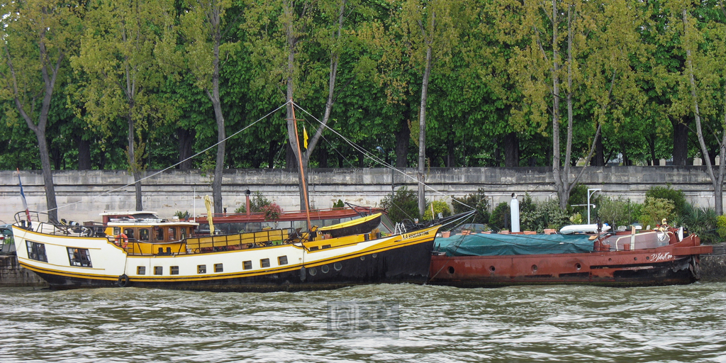 Auf der Seine, Paris