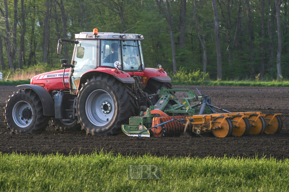 massey_ferguson_748_1