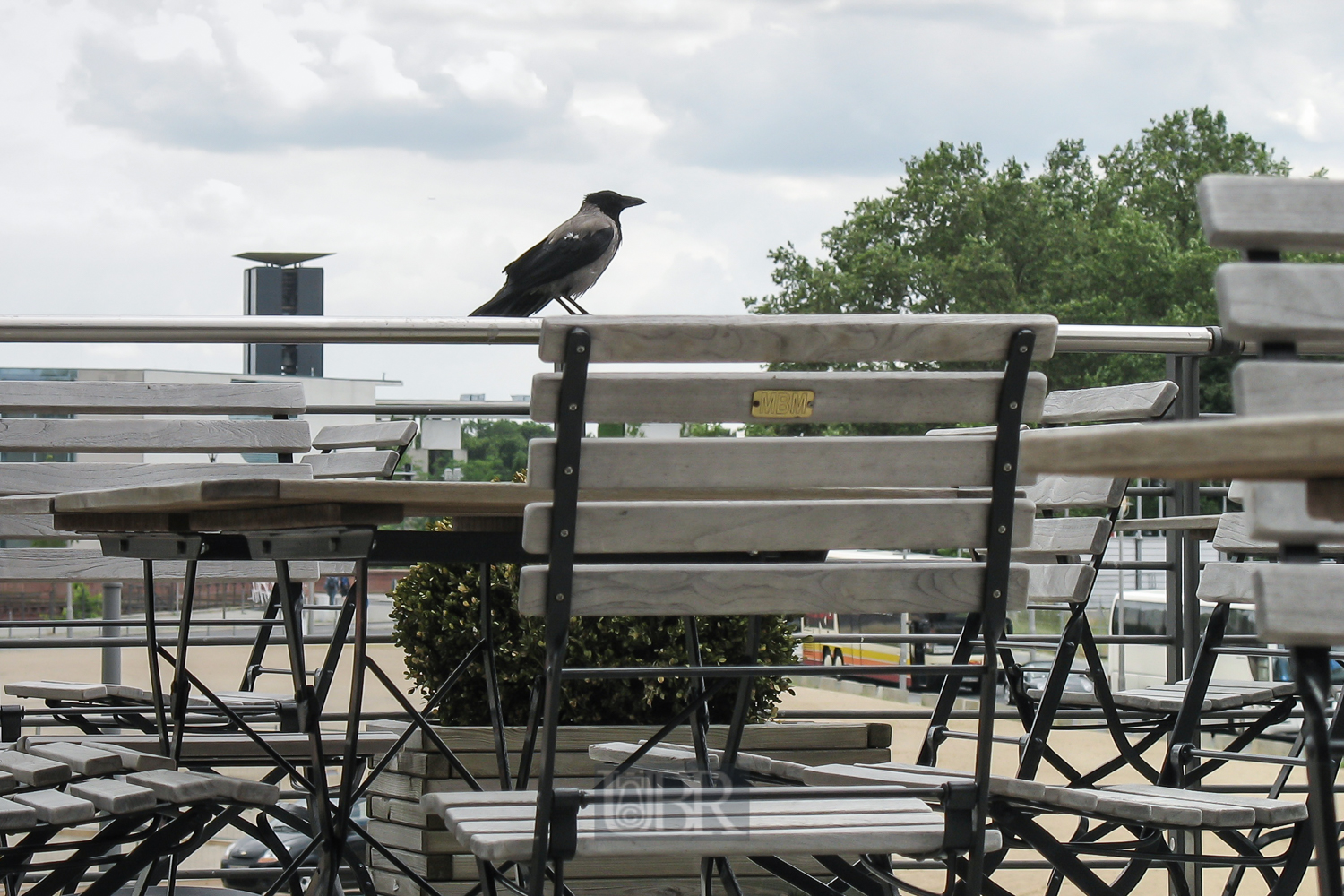 bahnhof_biergarten_kraehe