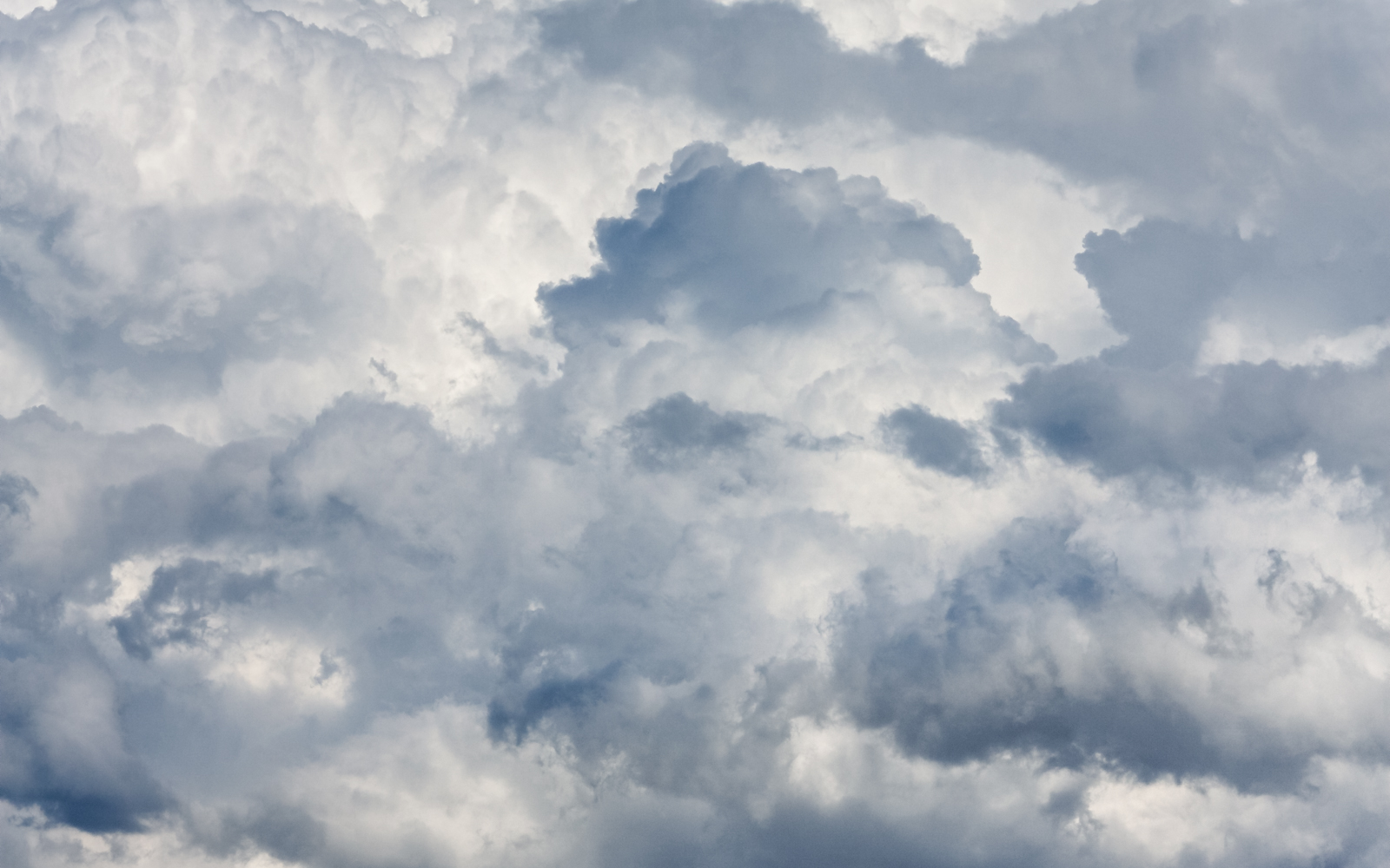wolken_berge_02