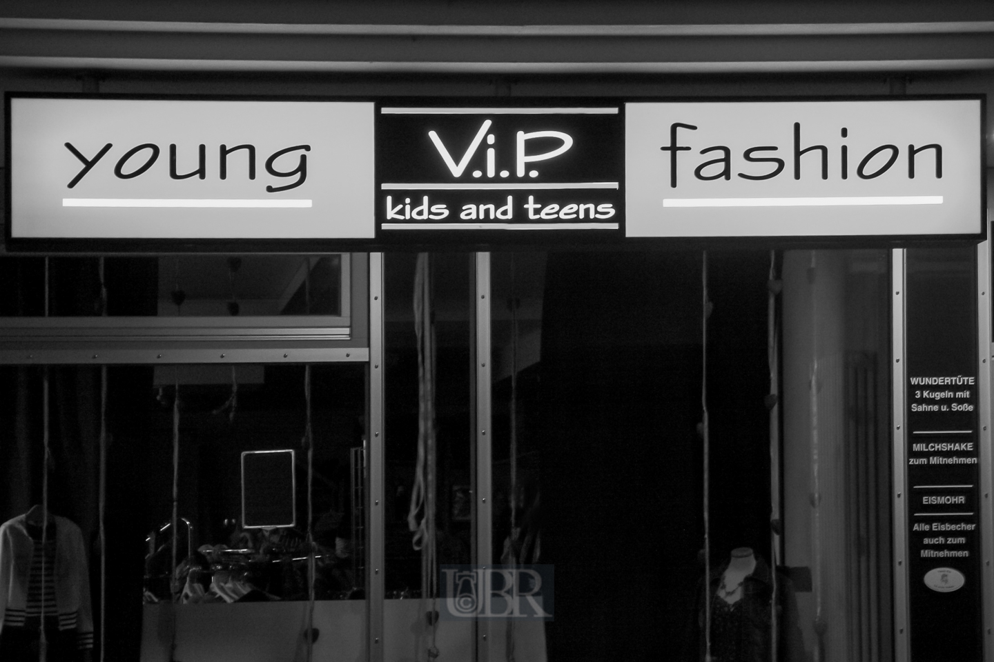 young_fashion_sw