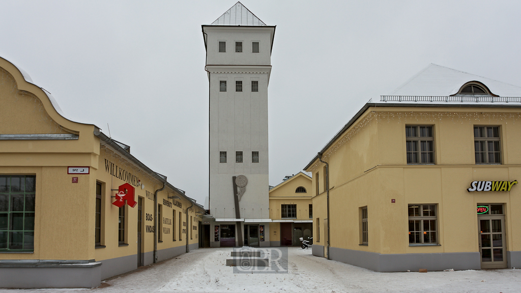 Schlüter-Gebäude als Einkaufshallen