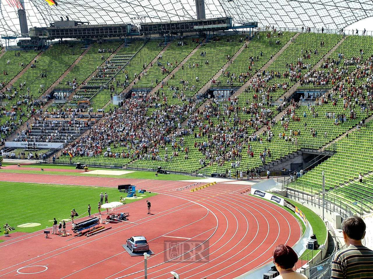 stadion_01_tribuehne