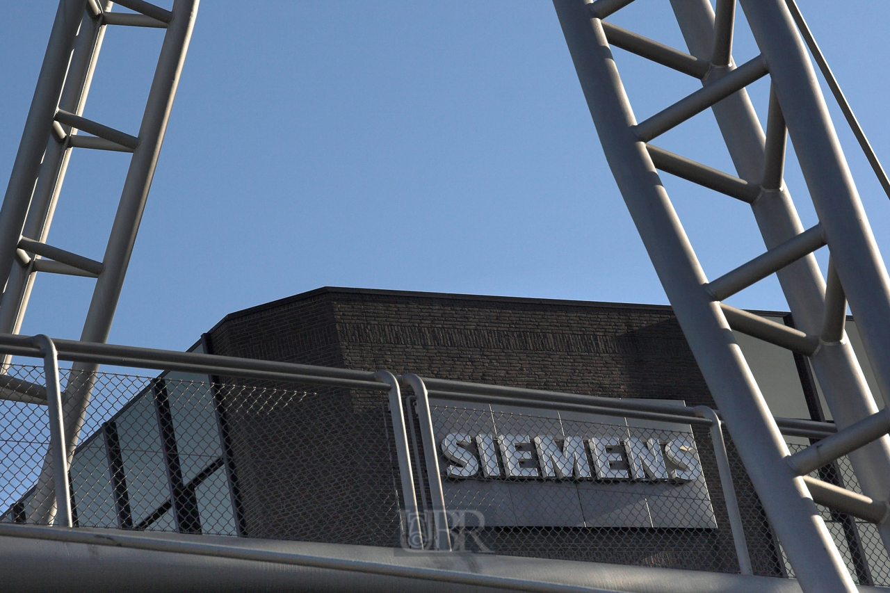 siemens_hinter_gittern