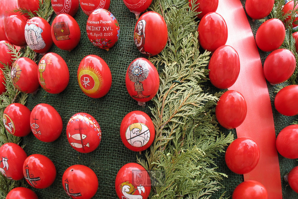 osterbrunnen_kipfenberg_03_rot