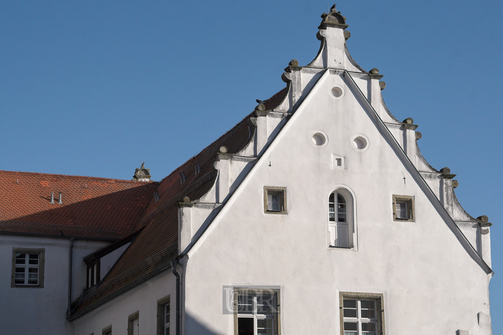 schloss_woerth_giebel_01