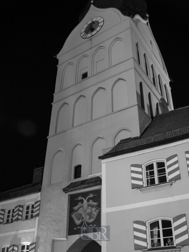 Schöner Turm in schwarzweiß