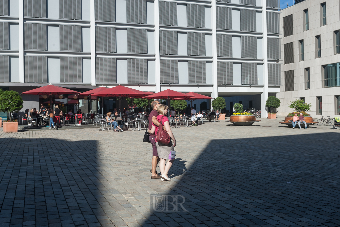 Platz vor der neuen Stadtverwaltung