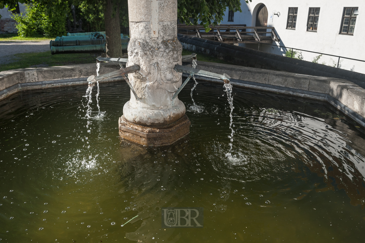 Brunnen im Schlosshof