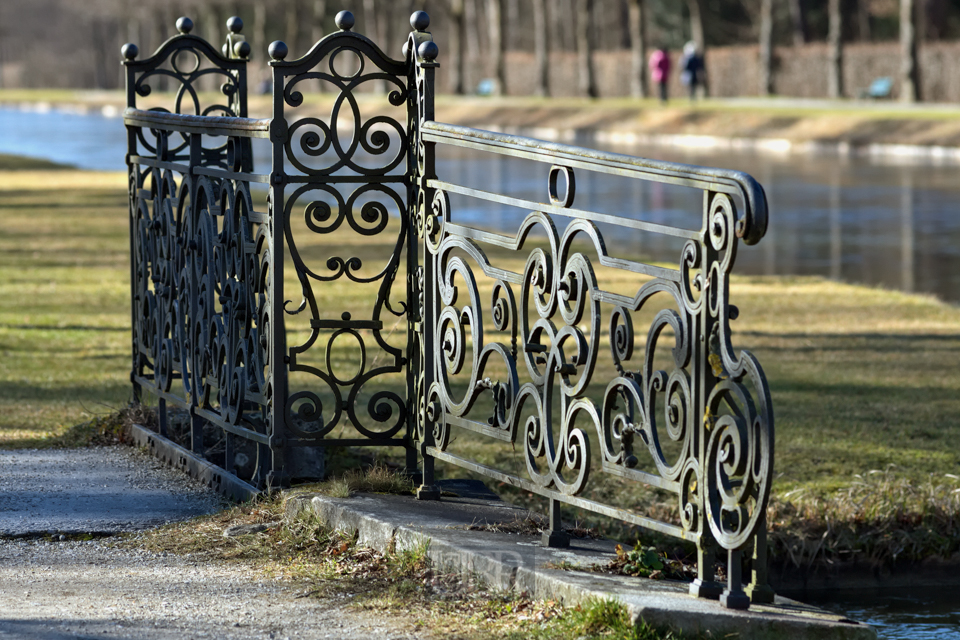 Eisernes und knorriges im Schlossgarten