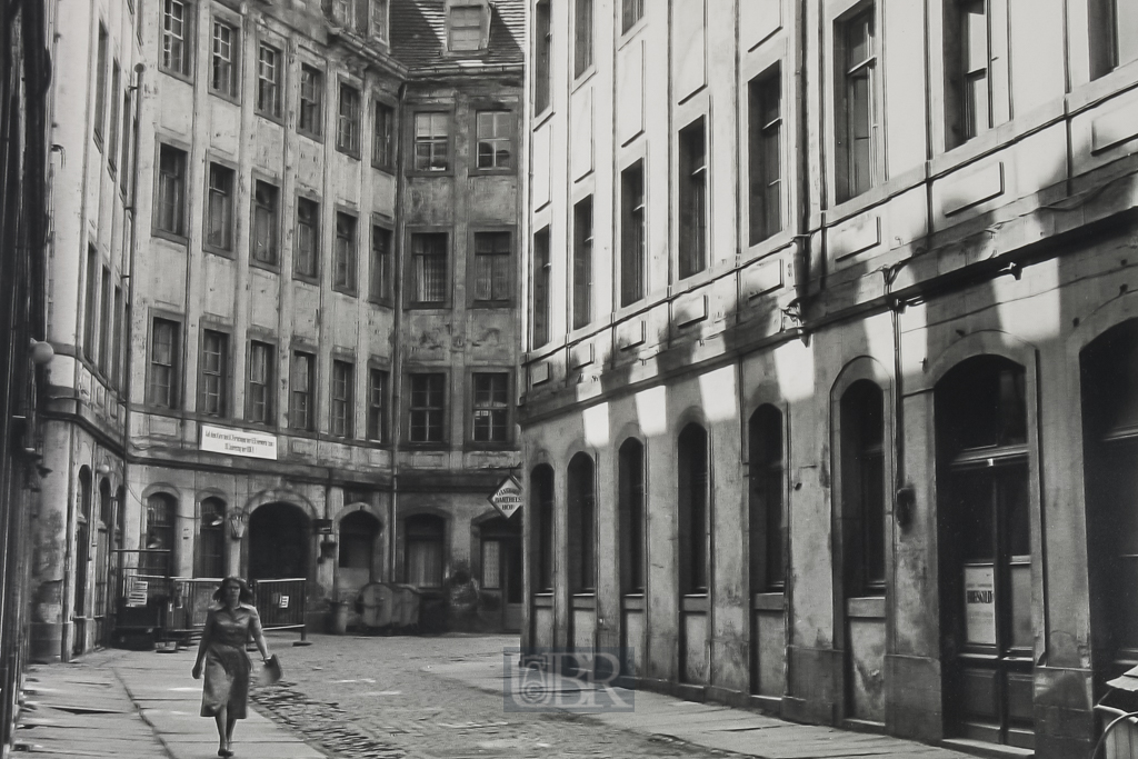 In Leipzig - Gasse zum 'Bartel's Hof'