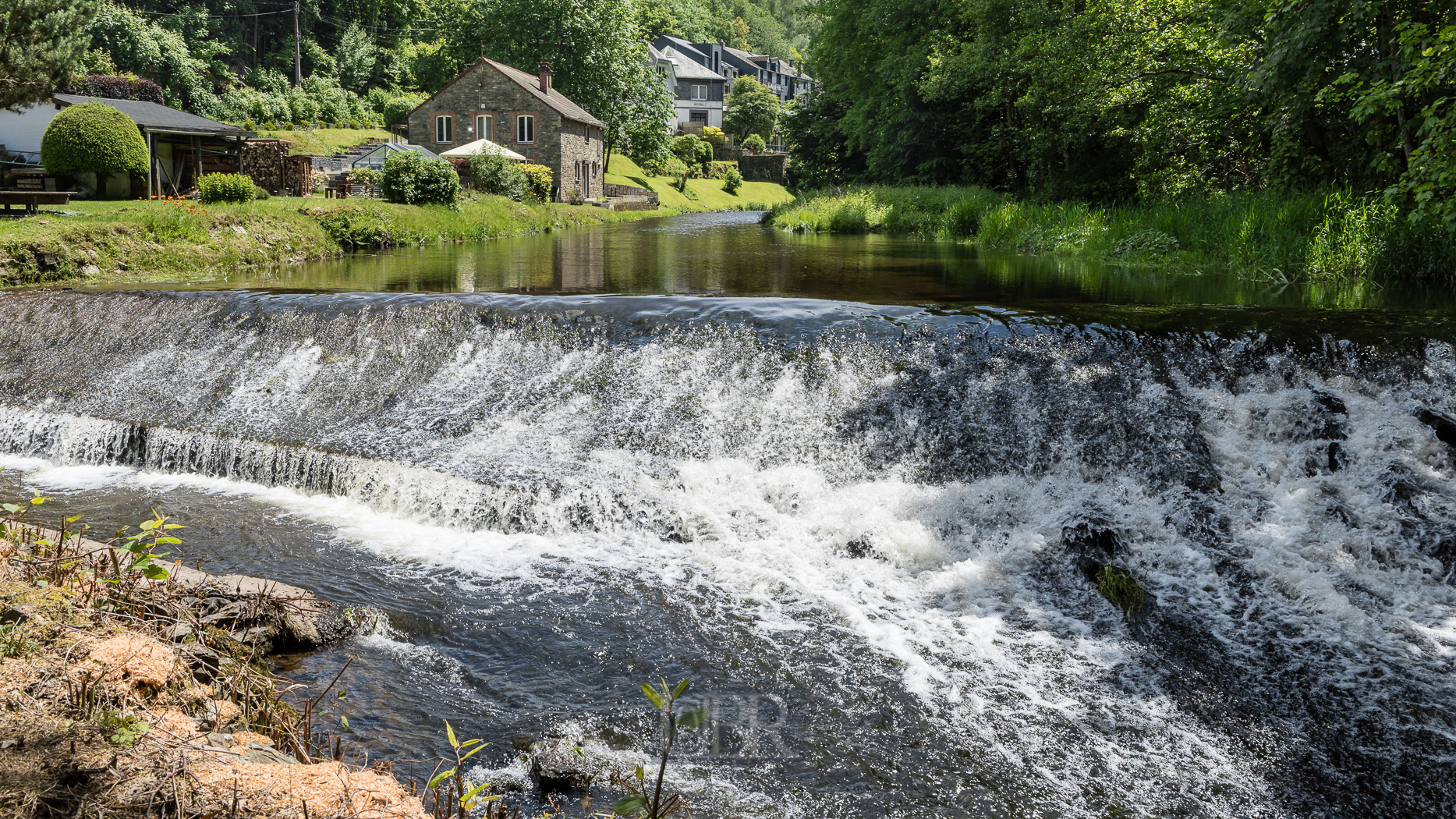 ourthe_barrage_7