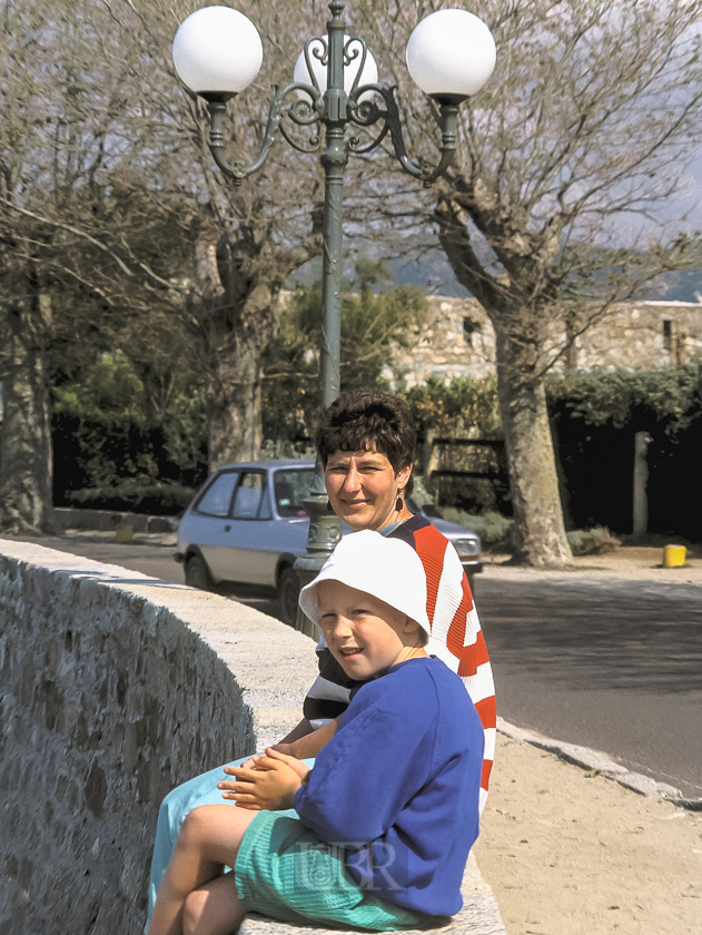 kor91_008_auf_der_mauer_n_p