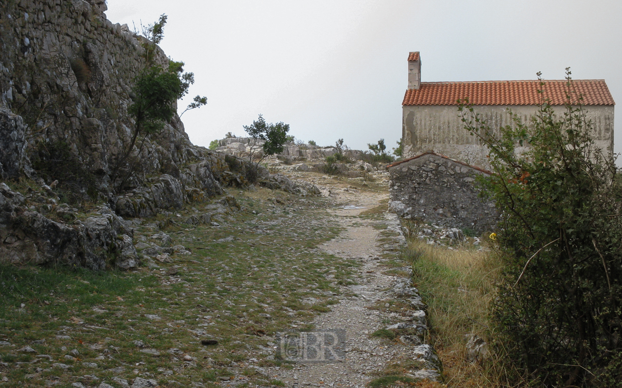 Lubenice - ein einsames fast verlassenes Dorf auf Cres hoch über dem Meer