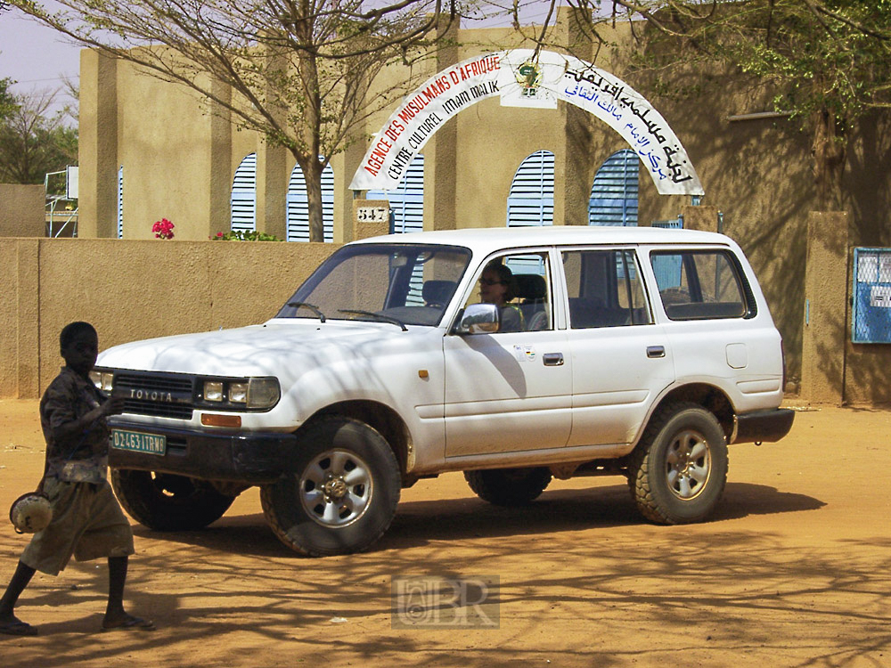 01_toyota_nina_02