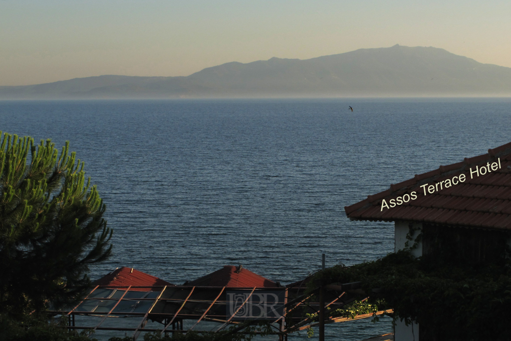 06_assos_099_terrace_hotel