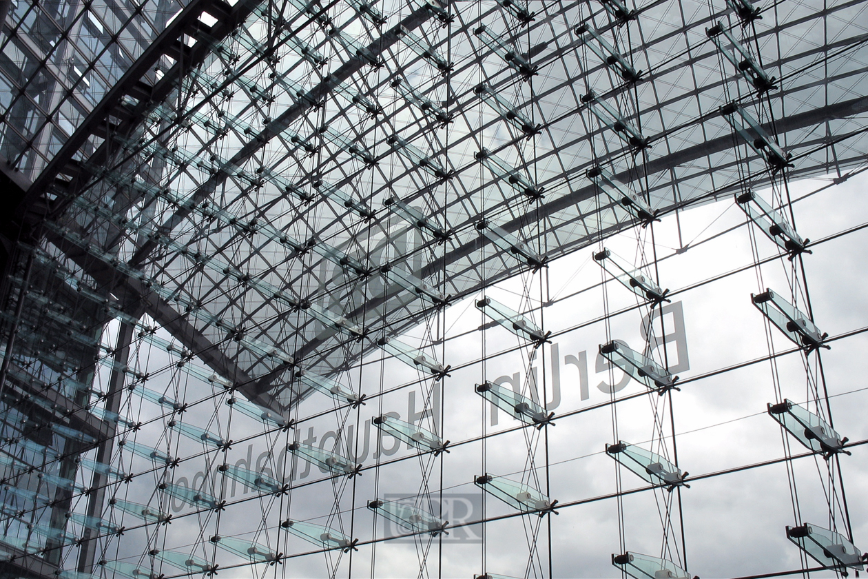 hauptbahnhof_details_03_fassade_eingang