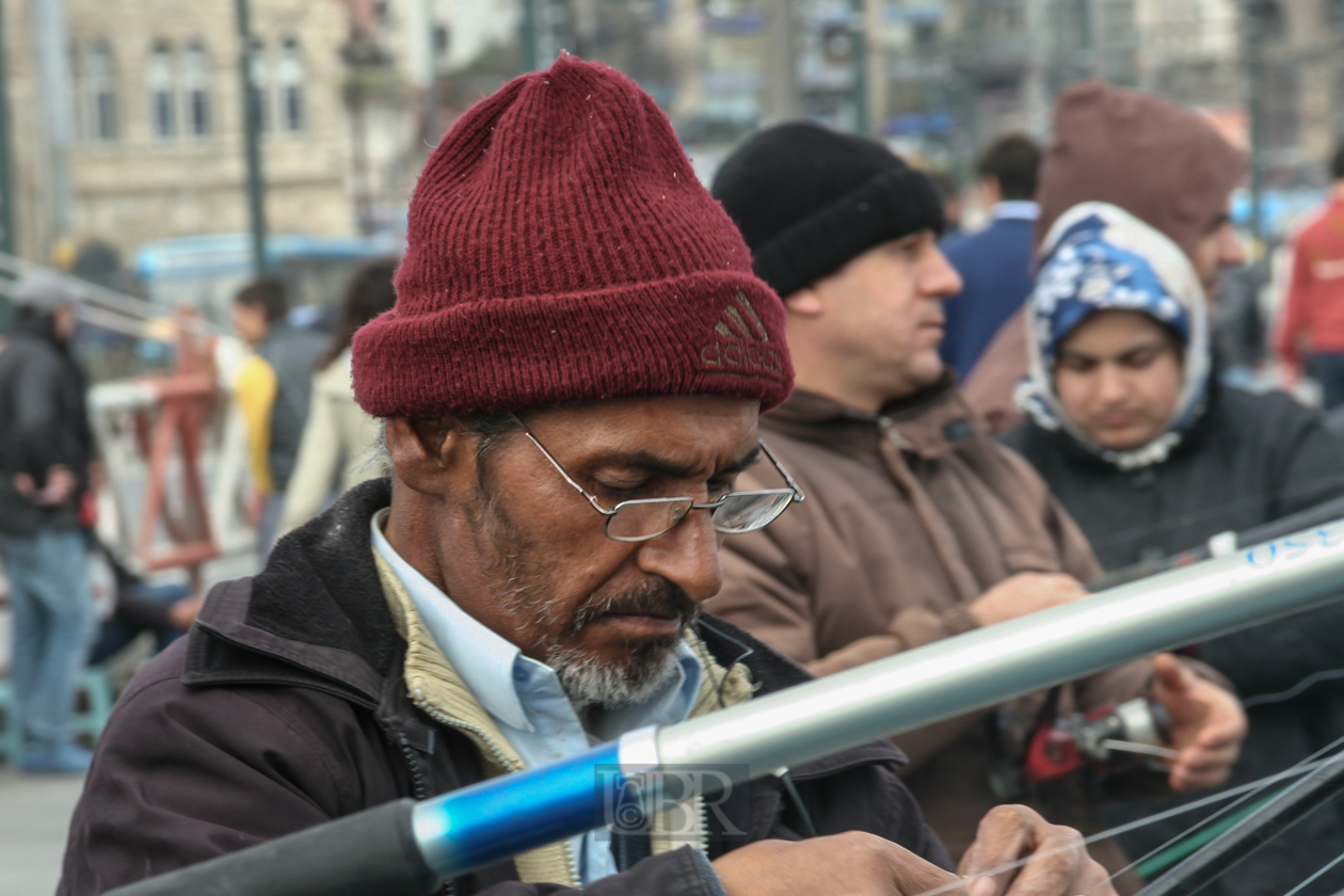Angler auf der Galata Brücke