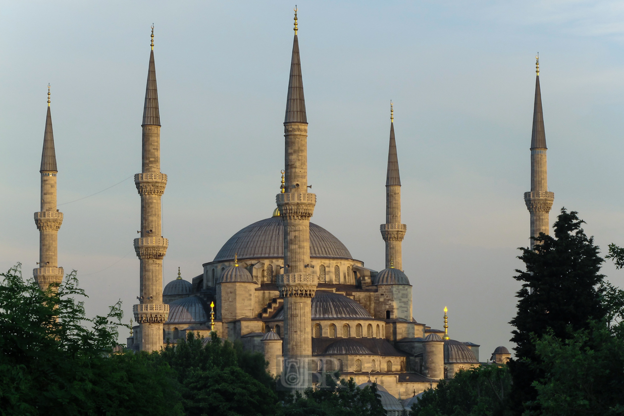 Die berühmte 'Blaue Moschee' - Sultanachmet Camii