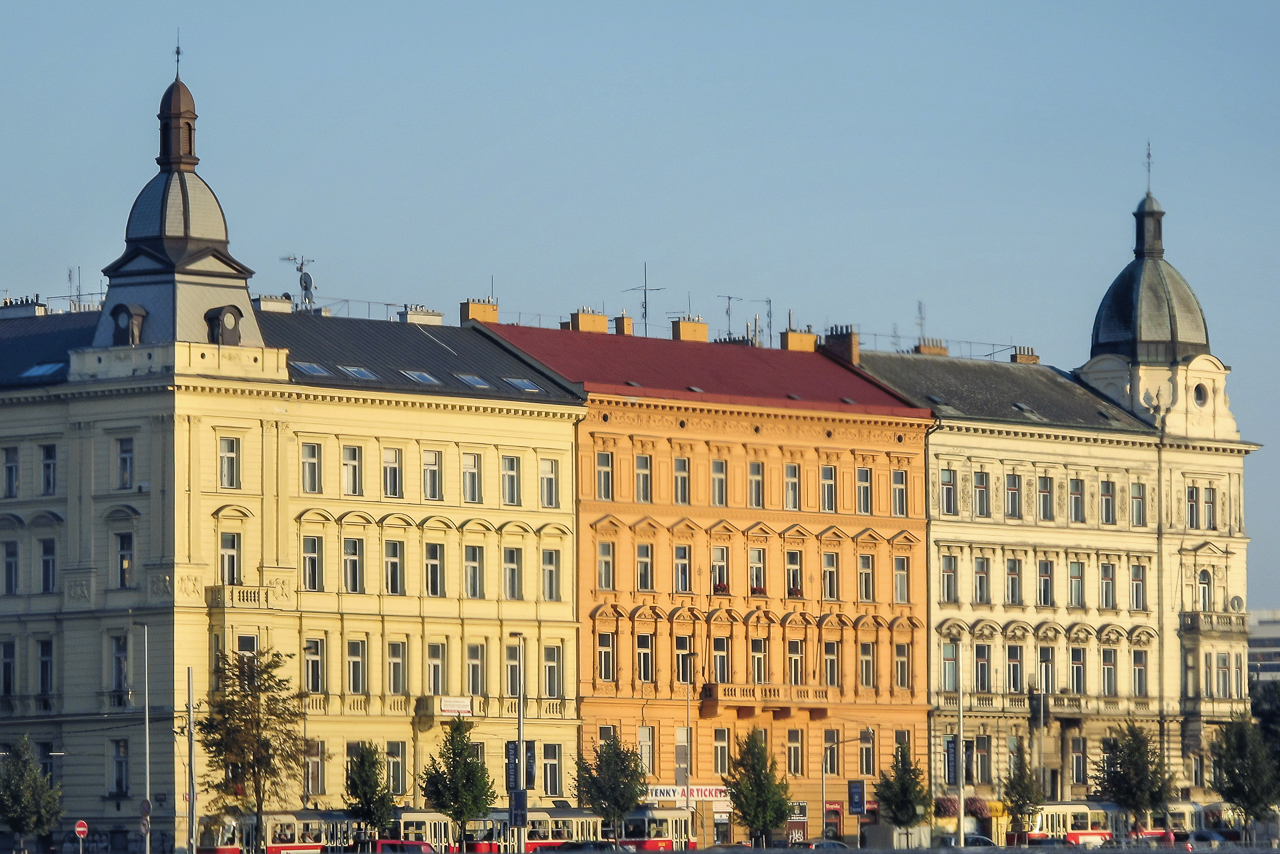 altstadt_19_haeuser_moldau_ufer_02