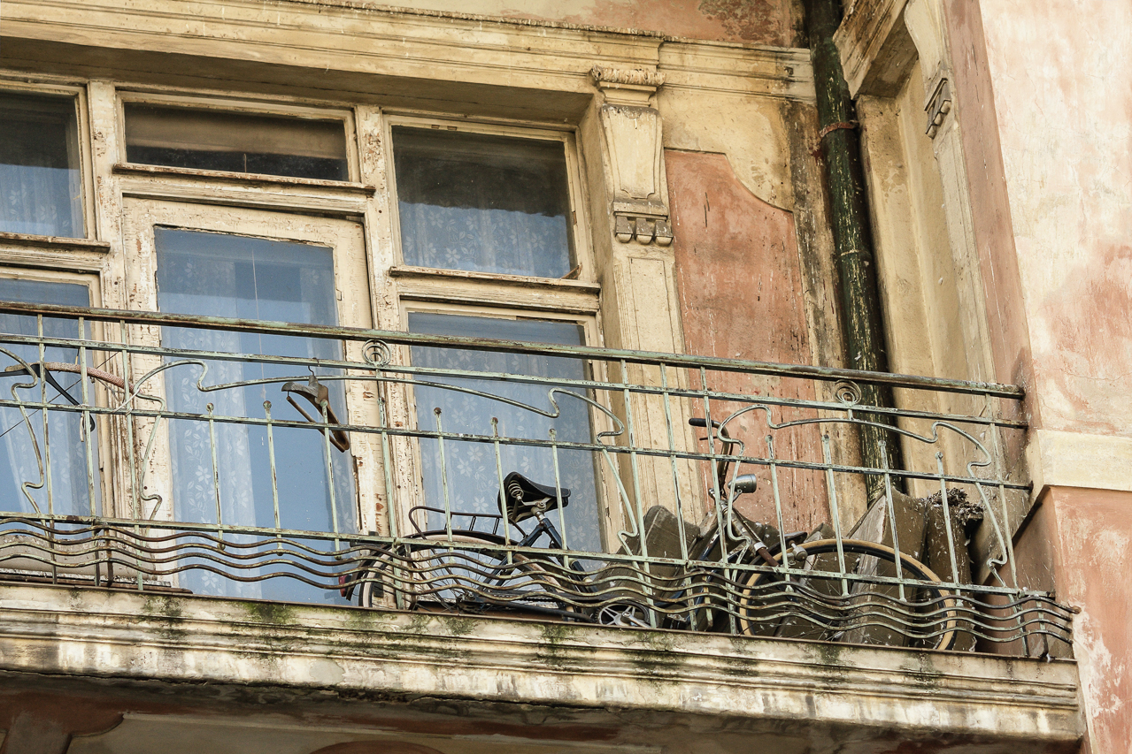 josefov_17_fassade_balkon_fahrrad