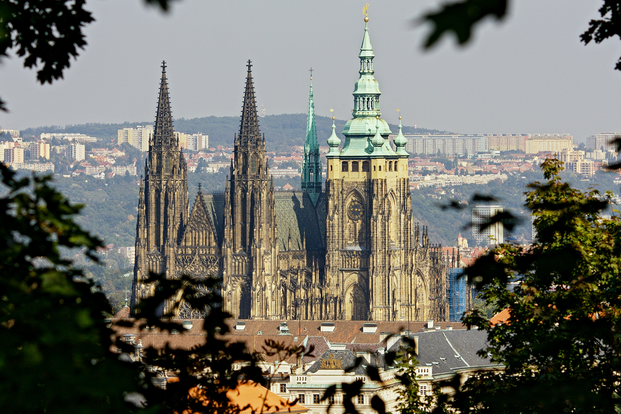 mala_09_altstadblick_kathedrale