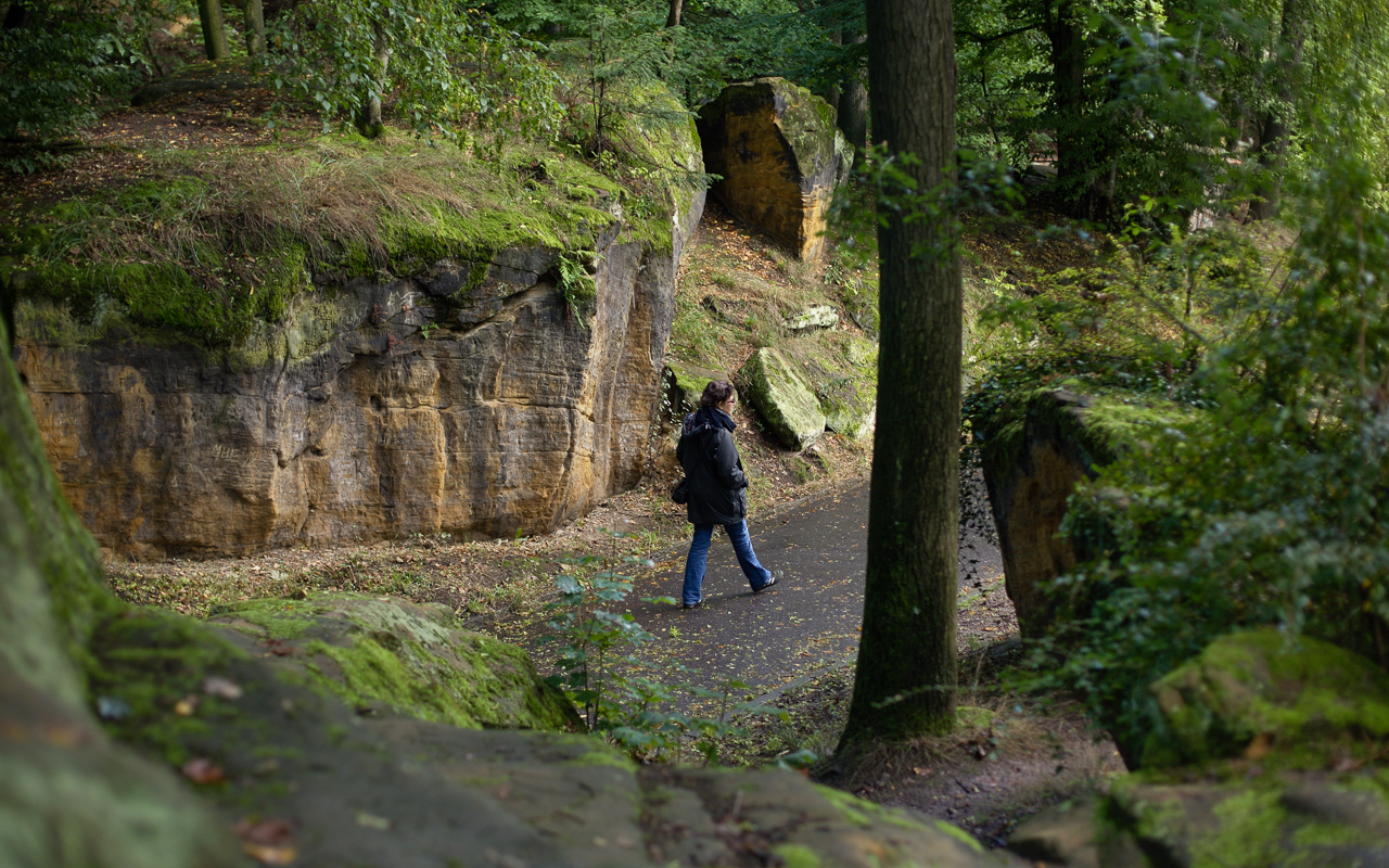 ansicht_09_nina_im_park