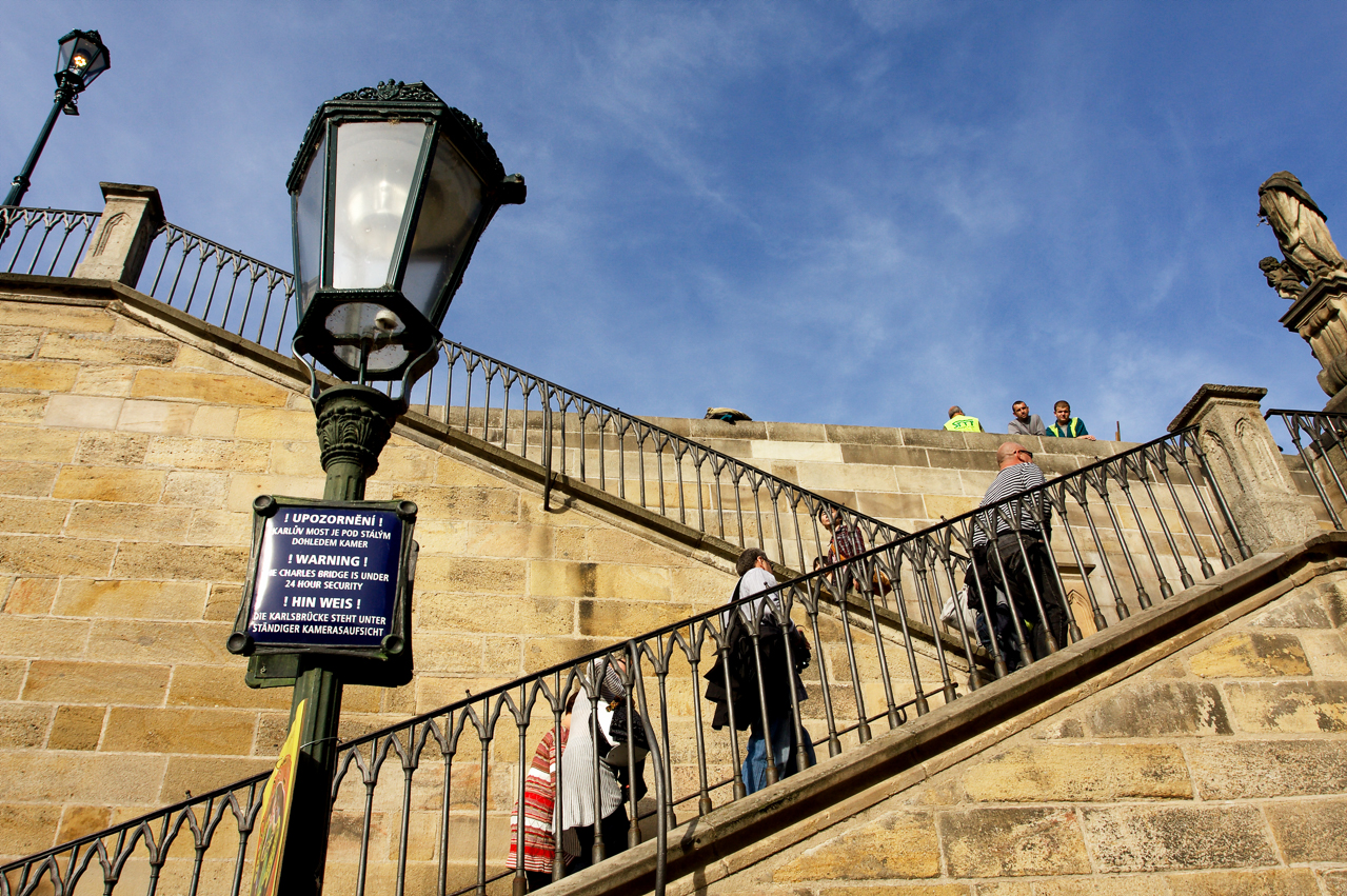 licht_22_karlsbruecke