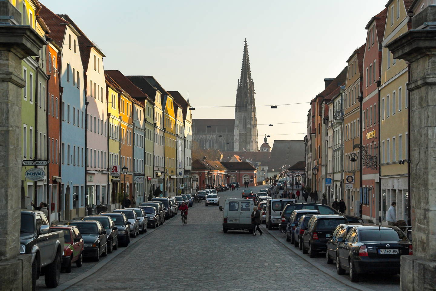 07_steinerne_bruecke_strasse_dom_12