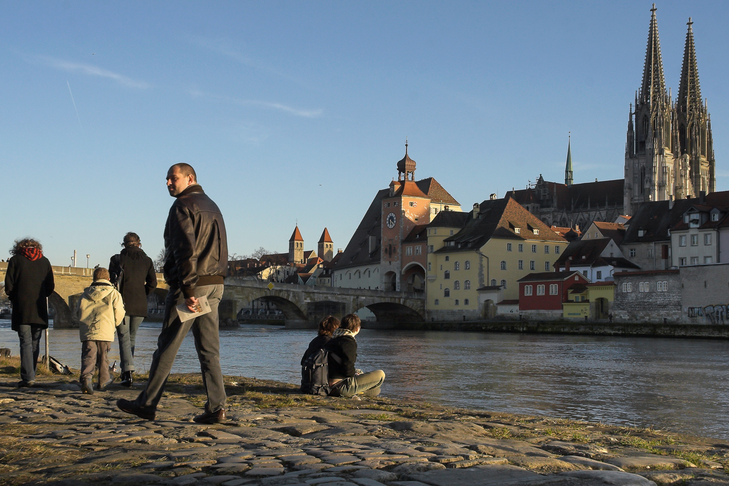 altstadt_donauufer_02_mit_dom