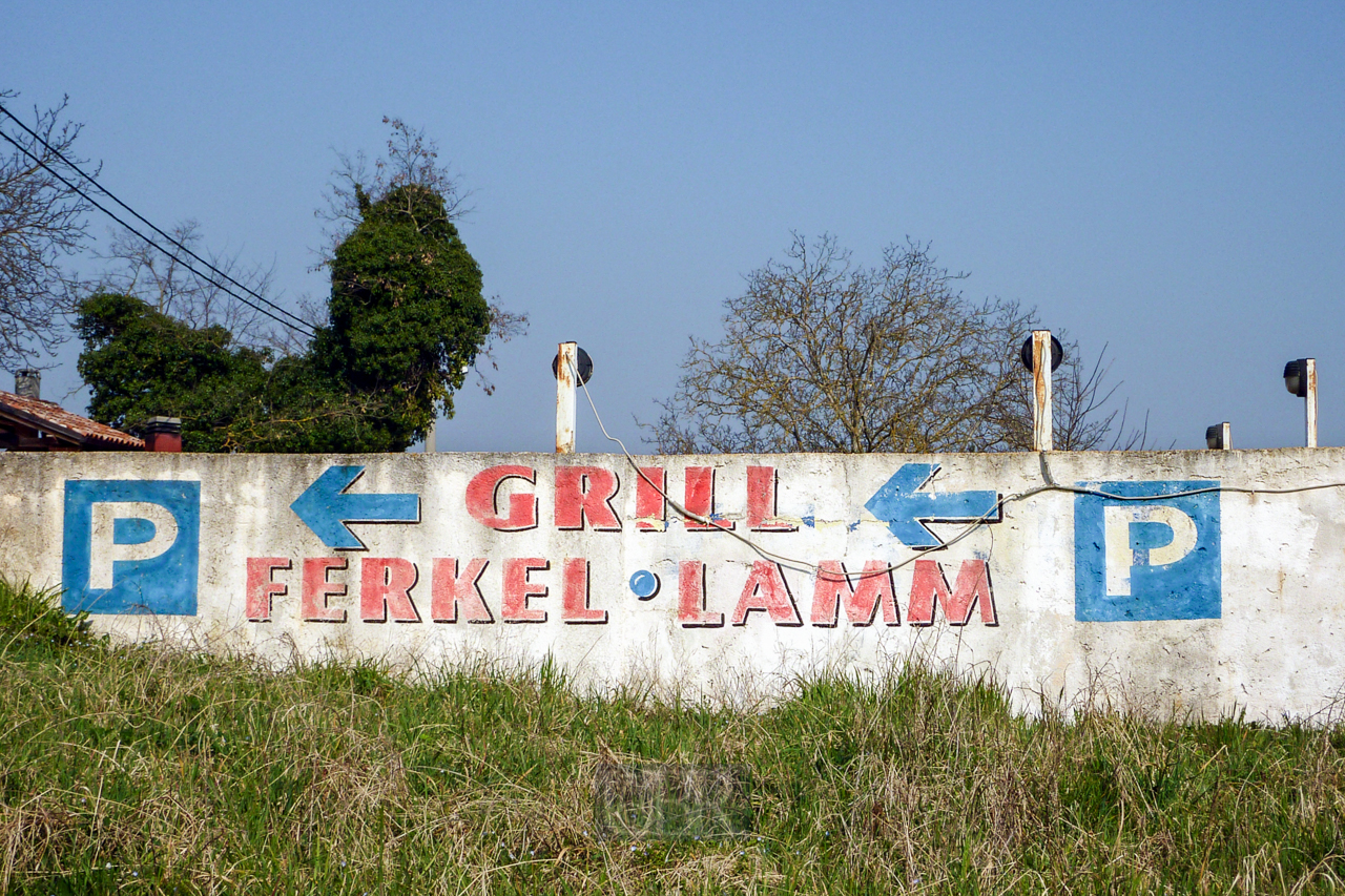 unterwegs_schild_ferkel_lamm