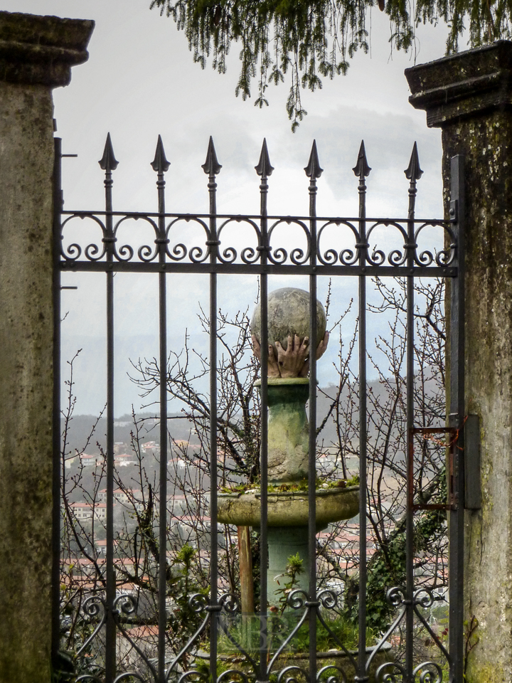 labin_31_kugel_skulptur