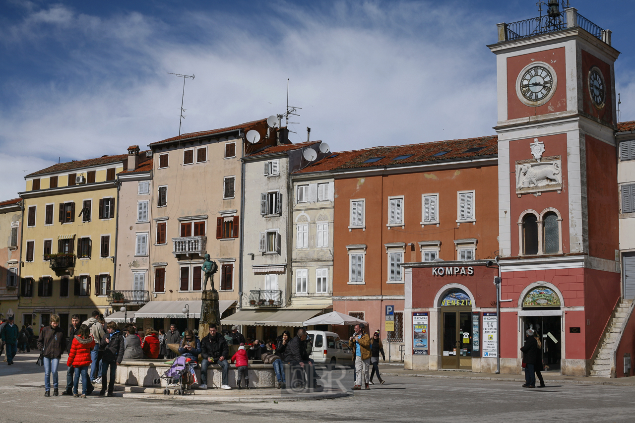 rovinj_03_platz_kompas