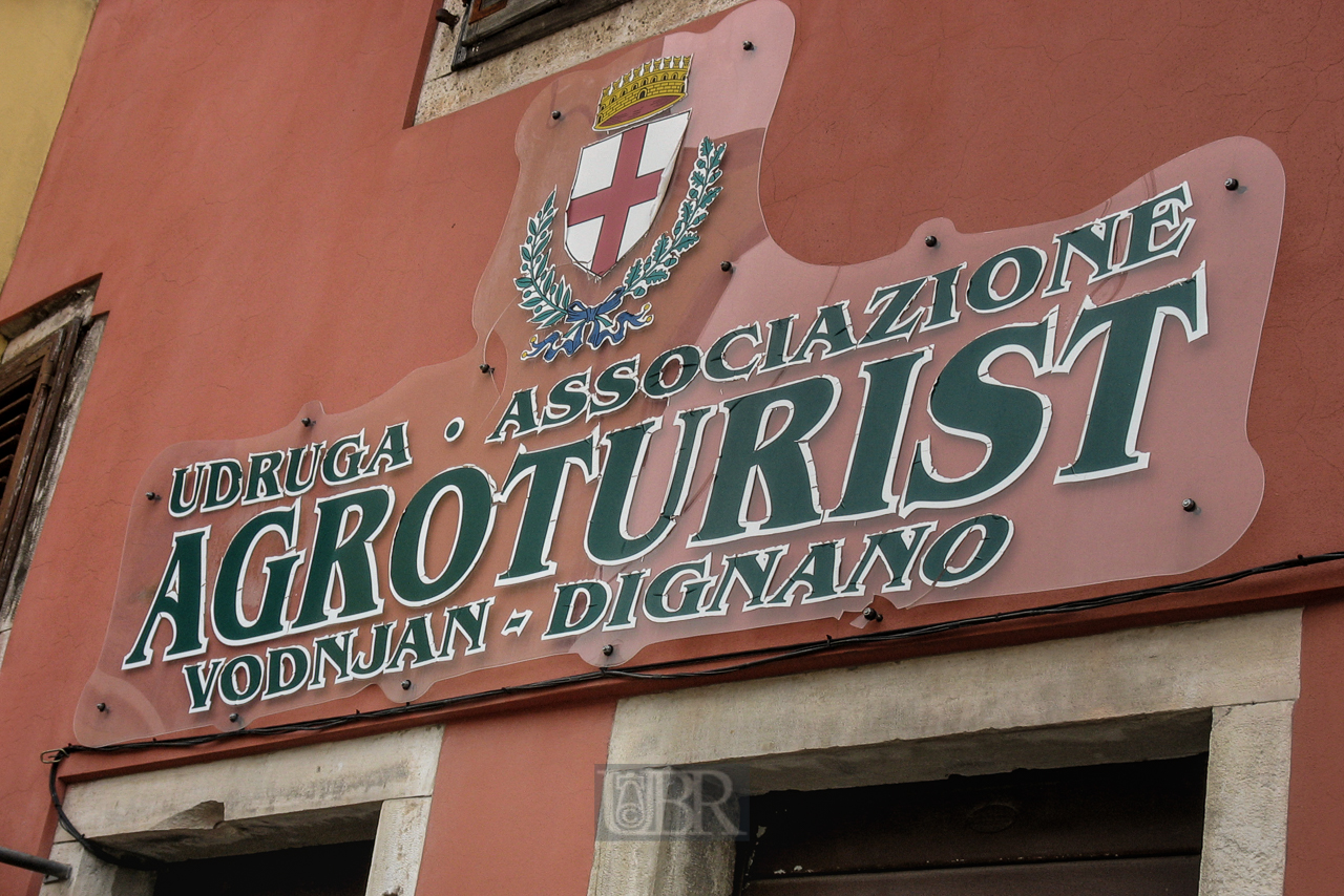 vodnjan_platz_03_agrotourist