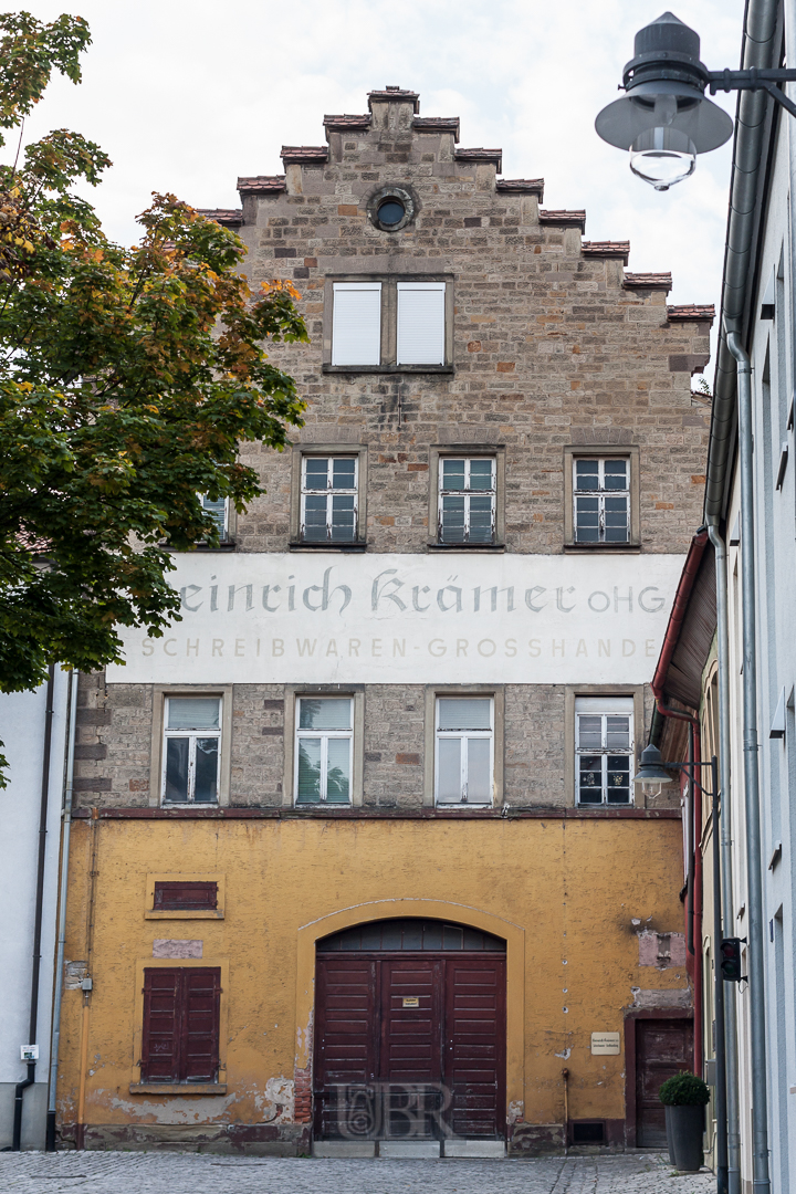 Schweinfurt - Wer kann heut noch mit Schreibwaren groß handeln ?