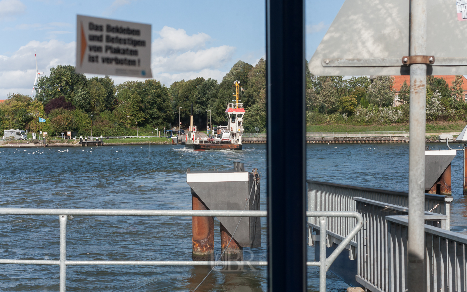 Richtung Ostsee ist der Nord-Ostsee-Kanal zu überqueren