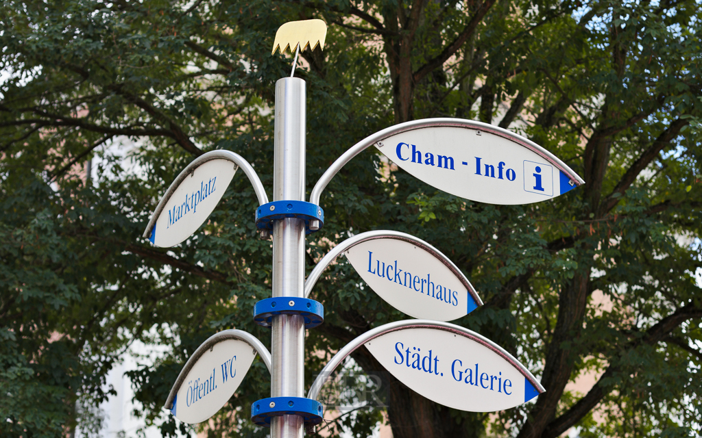 cham_01_wegweiser_altstadt