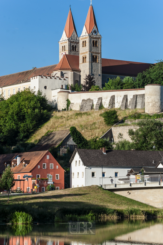 Das Kloster Reichenbach am Fluss Regen