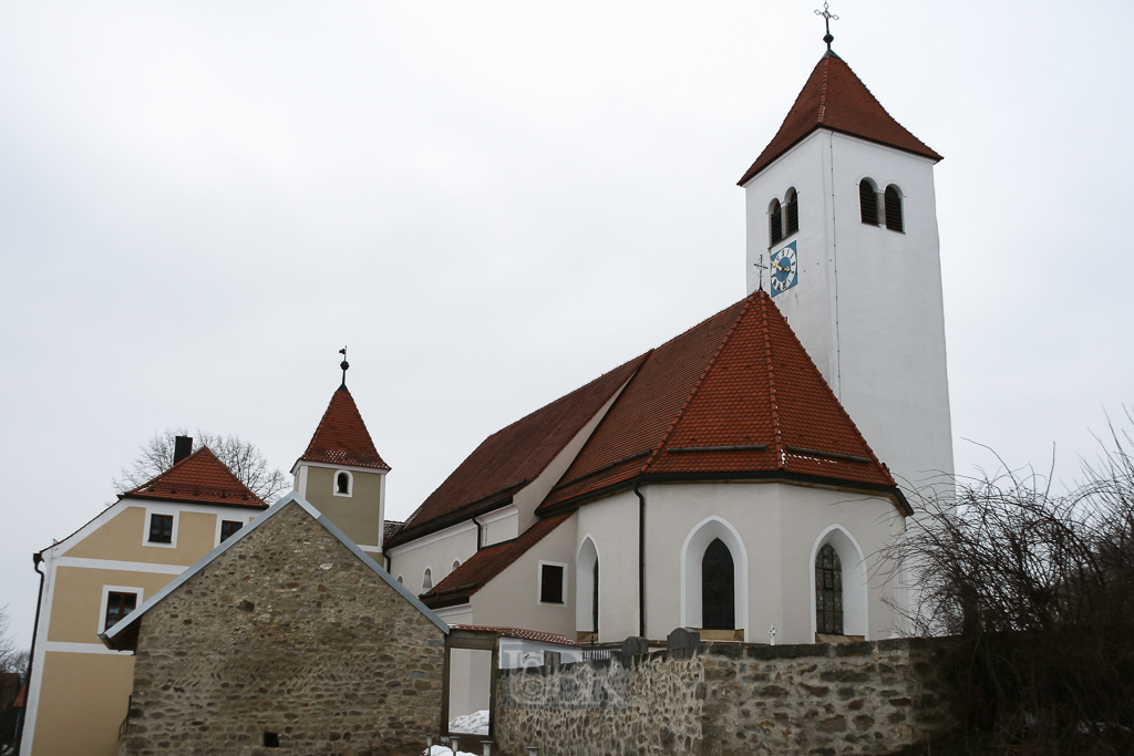 Seebarn am Eixendorfer Staussee bei Neunburg vorm Wald