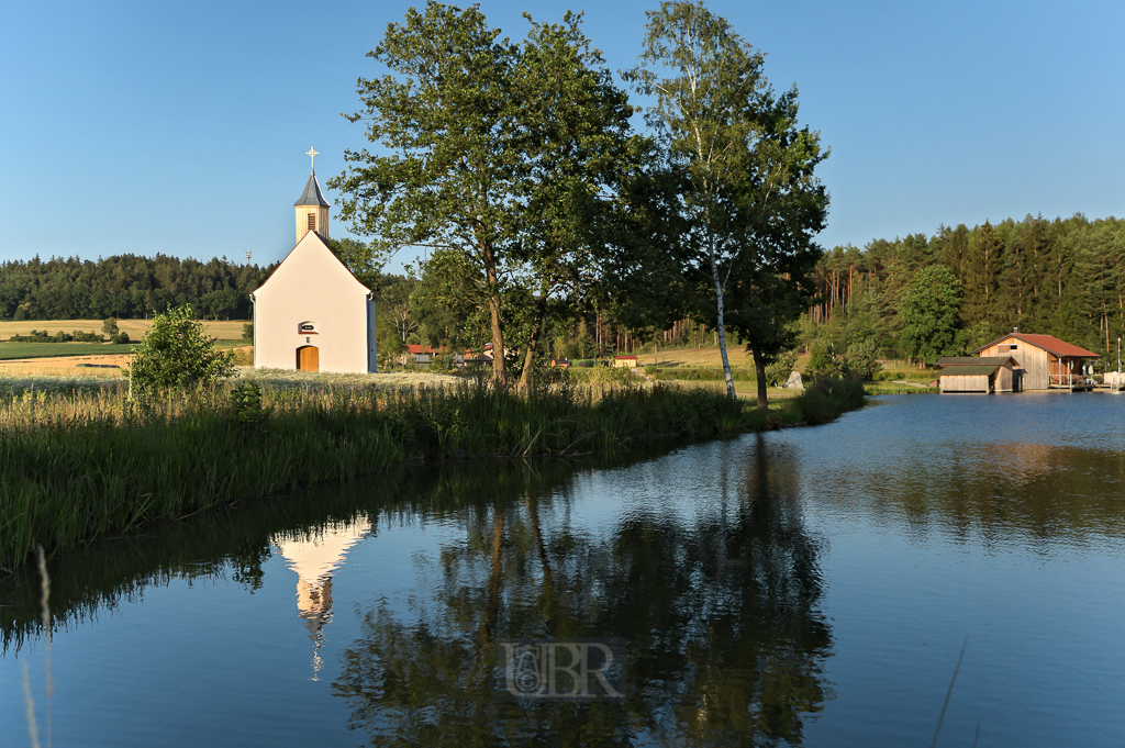 Kapelle am Teich bei Wolfersdorf